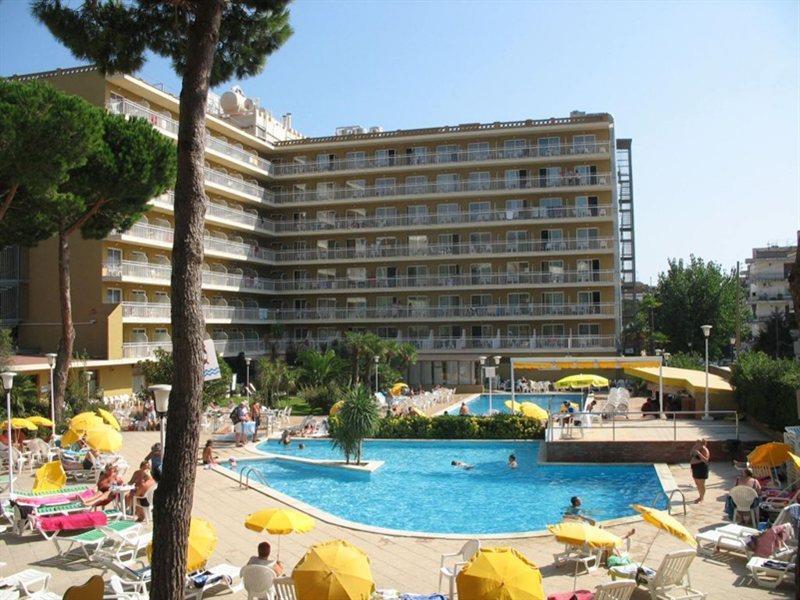 Hotel President Calella Esterno foto