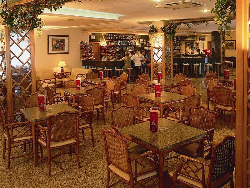 Hotel President Calella Esterno foto