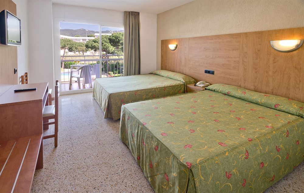 Hotel President Calella Esterno foto