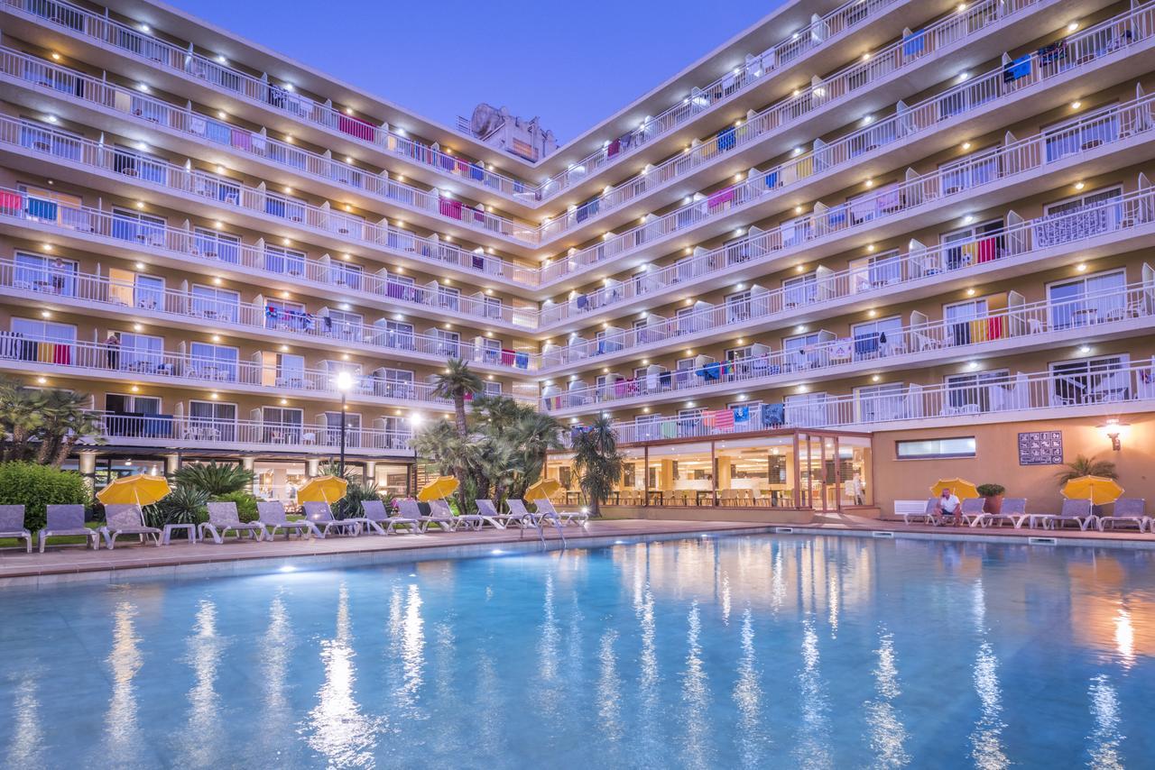 Hotel President Calella Esterno foto