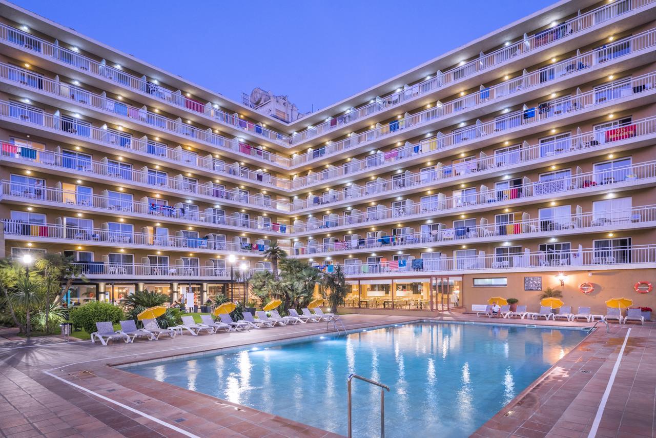 Hotel President Calella Esterno foto