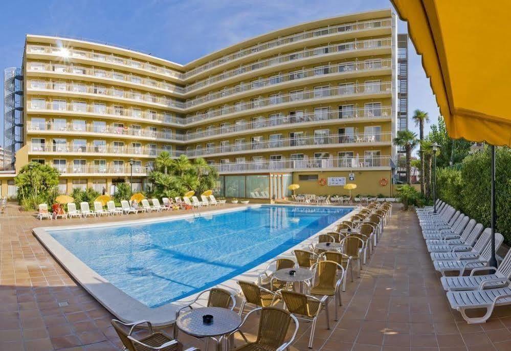 Hotel President Calella Esterno foto