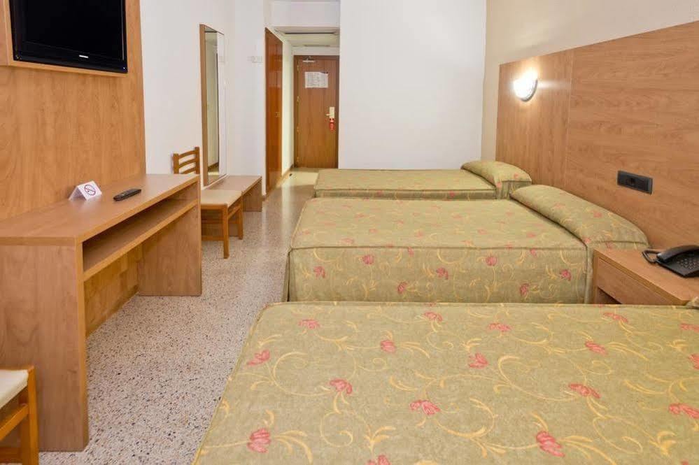Hotel President Calella Esterno foto